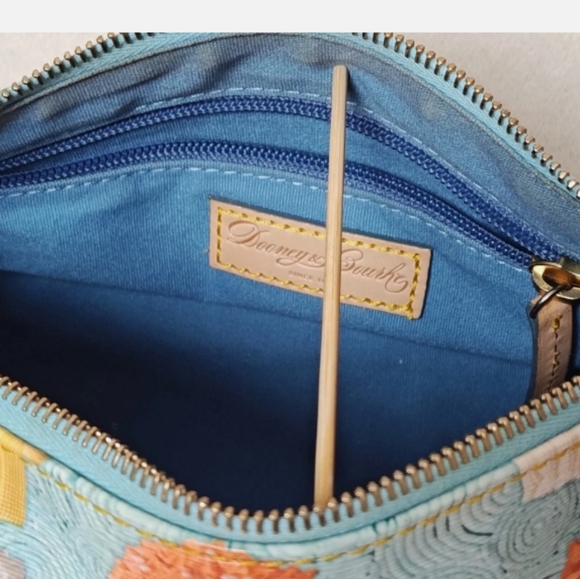 DOONEY & BOURKE Leather  BARREL CUPCAKE BAG - Picture 6 of 6